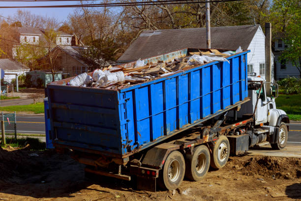 Best Yard Waste Removal  in Eveleth, MN